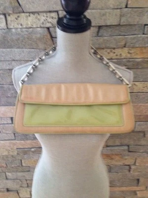 Bolso de mano Cole Haan de lino encerado y charol verde - cadena de eslabones plateados Foto 1 de 4