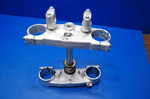 2006 02-07 CRF450R CRF250R CR TRIPLE TREE SUSPENSION STEERING STEM 53219-KRN-710 - Picture 1 of 15