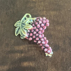 Vintage Signed Zentall Green And Purple Enamel Small Grape Bunch Brooch - Picture 1 of 7