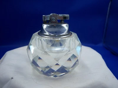 LT - 1940-50 Encendedor de cigarrillos Art Deco de mesa de vidrio cortado de 3 3/8" Japón Foto 1 de 4