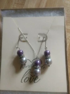 VON Etsy, LILA & GRAUE PERLE Halskette und Ohrringe SET HOCHZEIT/Brautjungfernkleidung - Bild 1 von 5
