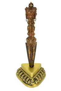 "Daga ritual Phurba de metal de 5"" con soporte" - Imagen 1 de 1