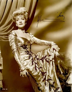 MARLENE DIETRICH Signed Autographed 1941 PHOTO 7x9 THE FLAME of NEW ORLEANS - Picture 1 of 4