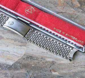 LAST ONE Textured links long clasp vintage watch NSA band Swiss 18mm curved ends - Picture 1 of 6