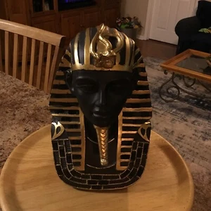 Statua egizia decorativa King Tut in resina nera e oro 9,5”x6” spedizione gratuita - Foto 1 di 10