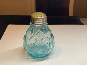 Antique Pattern Glass Salt Shaker EAPG Blue Jewel and Dewdrop Kansas UV + Glows - Picture 1 of 10