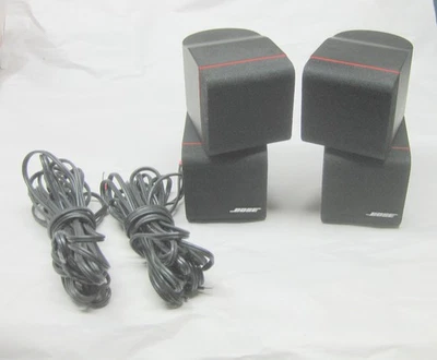 Par de altavoces Bose Swiveling Redline Double Cube Lifestyle Acoustimass con cables Foto 1 de 4