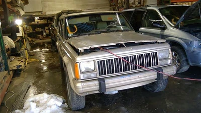 Alternador Jeep Cherokee 1996-1998 117 amp id 56005685 gasolina 4x4 4225425 Foto 1 de 4