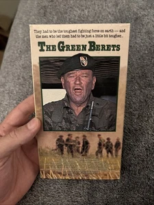 The Green Berets (VHS, 1990) John Wayne - Picture 1 of 6
