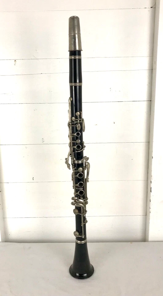 Bundy Selmer Resonite Clarinet w/ Case - Image 1 of 4