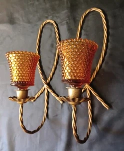  VINTAGE GOLD METALL SEIL SET 2 WANDLEUCHTER KERZENHALTER BERNSTEIN GLAS WINDLICHTER MCM - Bild 1 von 11