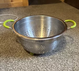 Stainless Steel Pasta Strainer 10” Kitchen Colander with Base 5 Qt /4.7L - Picture 1 of 9