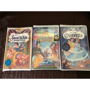 Lot Disney Rare VHS- Snow White, Cinderella, Sleeping Beauty - SEALED, Brand New - Picture 1 of 5
