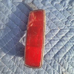 Vintage Schwinn Bike Rectangle Rear Fender Tombstone Red Reflector Suburban - Picture 1 of 2