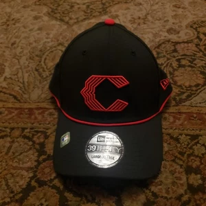 NUEVO Sombrero Ajustado Cincinnati Reds New Era 39THIRTY Negro Gorra Flexible L XL Sobre el Campo  - Imagen 1 de 3