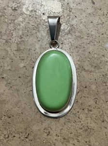 ATI Mexico Sterling Silver Lime Green Turquoise Oval Pendant - Picture 1 of 5