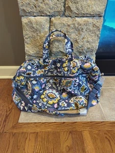 Vera Bradley große Reisetasche gesteppt Seesack 24x14x9 NEU - Bild 1 von 13