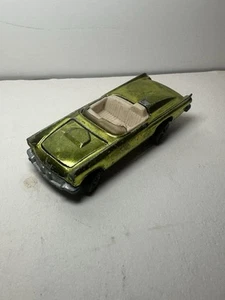 Hot Wheels Redline - 1969 - Classic '57 T-Bird - Antifreeze w/White Int - VHF - Picture 1 of 6