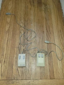 2 x Commodore Amiga 500 Mouses Not Tested - Afbeelding 1 van 5