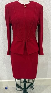 St John Collection rote Strickjacke Rock Gr. 8 Signaturknöpfe Zopfbesatz - Bild 1 von 9