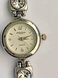 Vintage LA Express Uhr Damen 22 mm silberfarben 2 glänzende Whinstone 7" Zoll - Bild 1 von 8