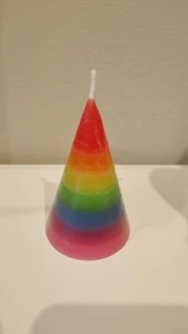 Kerze Kegel Regenbogenfarben Rainbow Pride LGBTQ Bunt gestreift Handmade - Bild 1 von 1