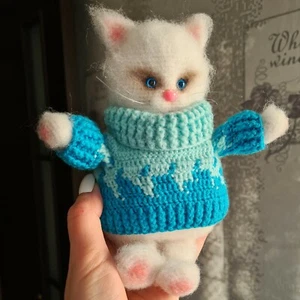 White cat stuffed animal Fat cat cuddly toy Cute kitten amigurumi Plush pet cat - Picture 1 of 5