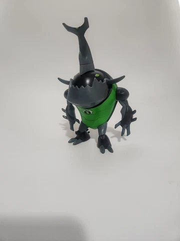 Ben 10 Omniverse - Eatle Action Figure 2012 VHTF Cover