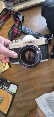 Зеркальная камера Yashica TL Electro x 35 мм с объективом Yashinon 50 мм - Изображение 1 из 4
