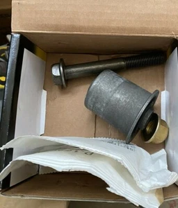 NEW Suspension Control Arm Bushing Kit-4WD Front Lower NAPA/SHOCKS-NS 907971 - Picture 1 of 2
