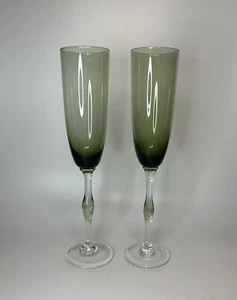 Pier 1 Hand Blown Champagne Flute Green Bulbous Stem Glasses Set of 2 - Picture 1 of 7