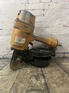 STANLEY BOSTITCH ROOFING NAIL GUN N80 - Picture 1 of 16