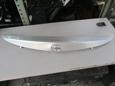 SCION IM REAR GATE GARNISH FINISH PANEL 2016, 7680112D80 - Imagem 1 de 4