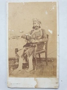 India De Colección CDV ANTIGUO NOBLE RAJPUT CON MEDALLA Hurrychund Chinamon (56) - Imagen 1 de 3