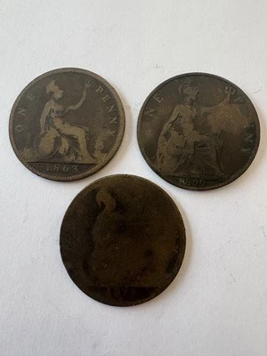 Lote de 3 centavos de la reina Victoria de Gran Bretaña, 1863 1876 y 1899 (cabeza de viuda) Foto 1 de 4