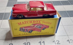 Matchbox Ruote Regolari Boxate n. 53 Mercedes Benz Coupè - Foto 1 di 6