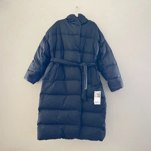 Nuevo con etiquetas Abrigo acolchado largo aislante de plumón Lululemon para mujer 12 negro - Imagen 1 de 16