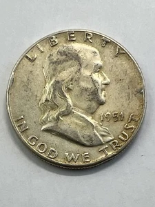 1951 Philadelphia Mint 90% Silver Franklin Half Dollar - Picture 1 of 3