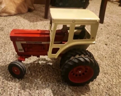 Vintage 1970 Ertl Diecast International Turbo 1466 Farmall Tractor Metal IH Farm - Image 1 of 4