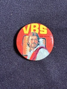 Vintage 1980's Vacation Bible School Christian pinback button Jesus - Picture 1 of 2