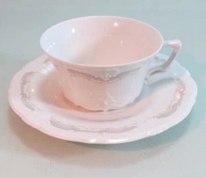 Kleine Teetasse + Untere Tirschenreuth Baronesse Dominique mehr verfügbar (6) - Picture 1 of 3