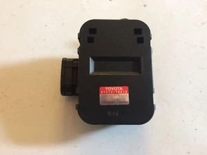 98 - 10 Lexus GS300 SC430 Smog Ventilation Sensor - Picture 1 of 5
