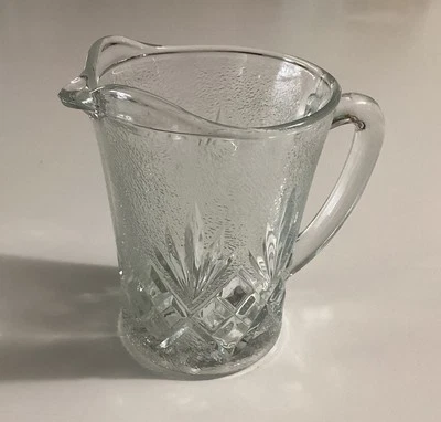 Vidrio prensado/cortado jarra KIG vintage de 5" con diamantes, hojas de palma, esmerilado  Foto 1 de 4