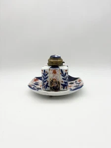 Tintero Imari antiguo con platillo y tapa de latón - Imagen 1 de 16
