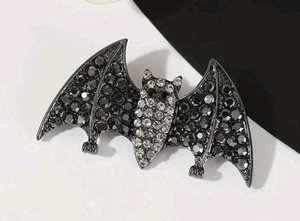 bat Pin brooch halloween Fashion jewelry FAST Free Ship 2 Inch - Picture 1 of 2