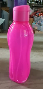 Eco by Tupperware 25 Unzen große Wasserflasche Flip-Top Deckel heiß rosa - Bild 1 von 6