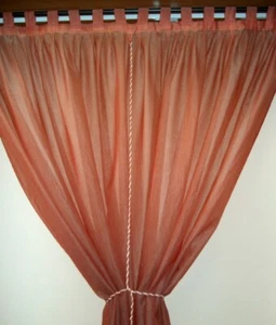 TENDAGGIO ARTIGIANALE IN ORGANZA  COLORE CORALLO  175 x 255 - Foto 1 di 3