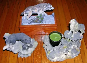 Pack of Wolves Wolf Figure Lot of 3 Miniature Set Resin Howling Figurine - Picture 1 of 7