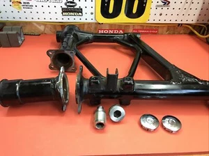 Honda ATC 250ES 1985 basculante rojo grande - Imagen 1 de 19