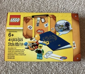 LEGO 5004932 Travel Building Suitcase (New) - Picture 1 of 2